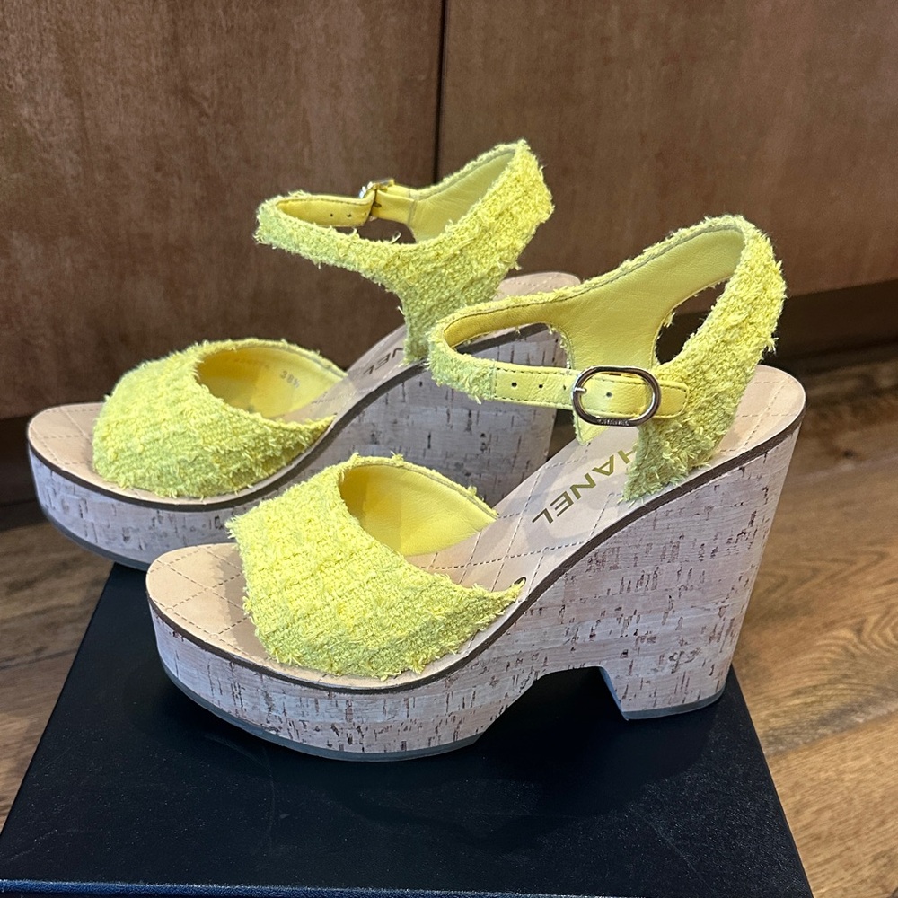 CHANEL Yellow Tweed Wedge Sandals - Picture 4 of 8